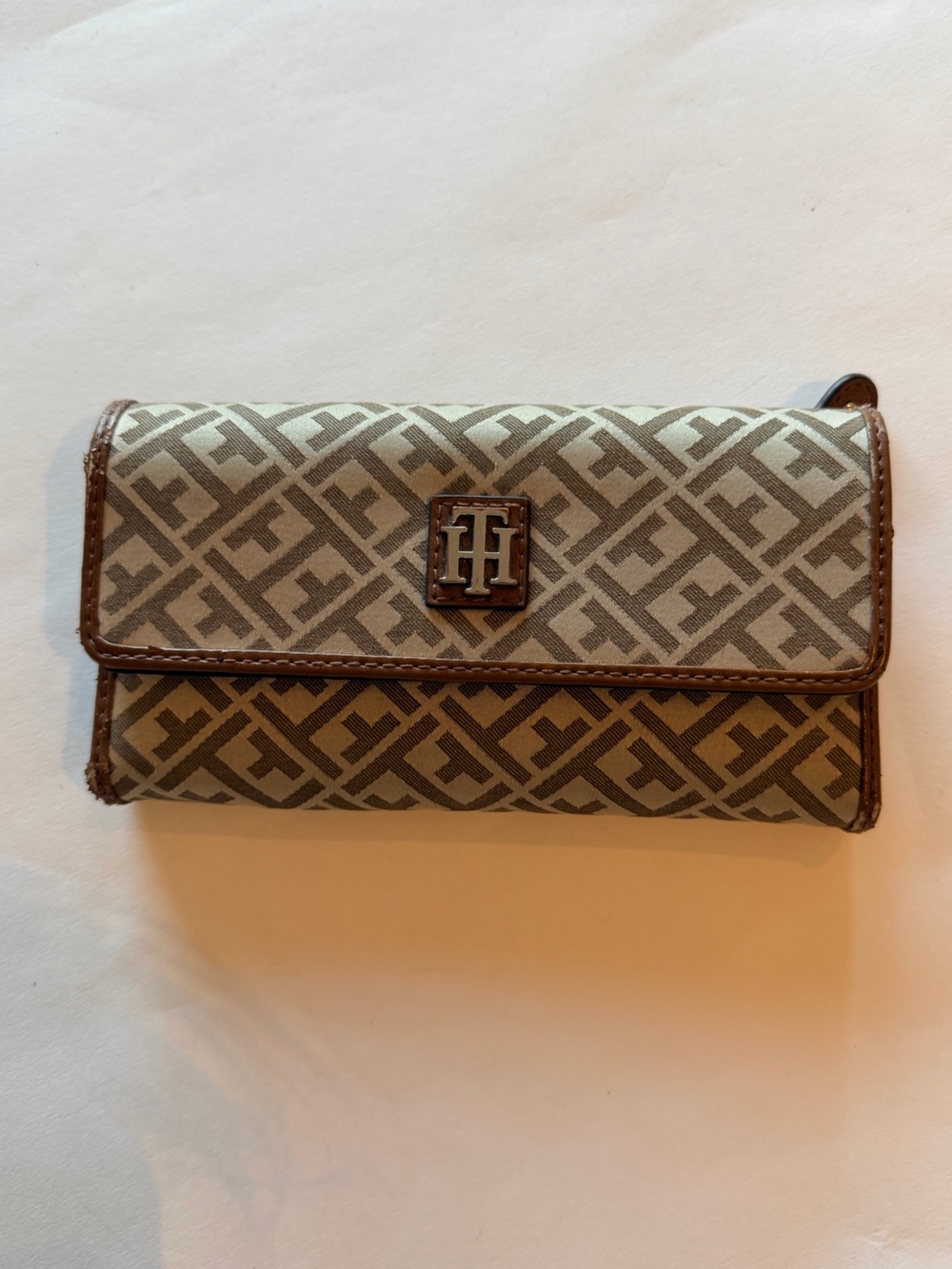 Tommy Hilfiger Monogram Jacquard Continental Wallet Brown Beige Y2K